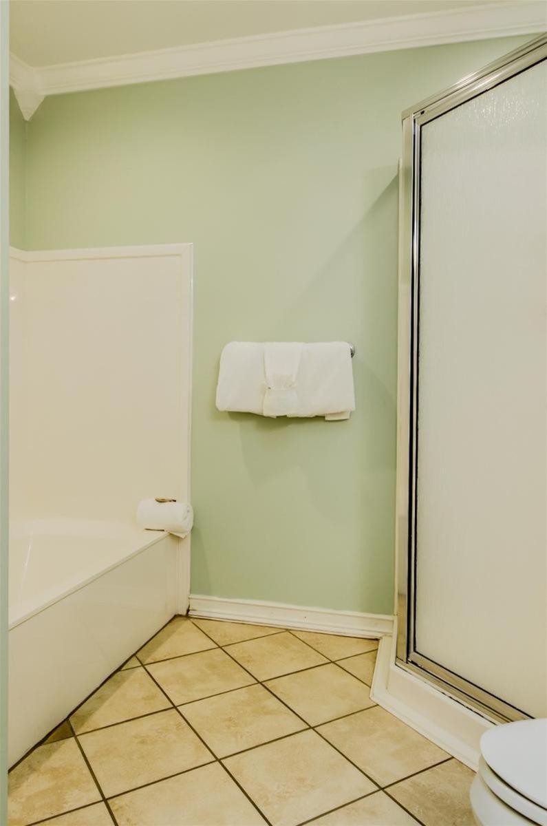 4 A, Three Bedroom Townhome デスティン エクステリア 写真