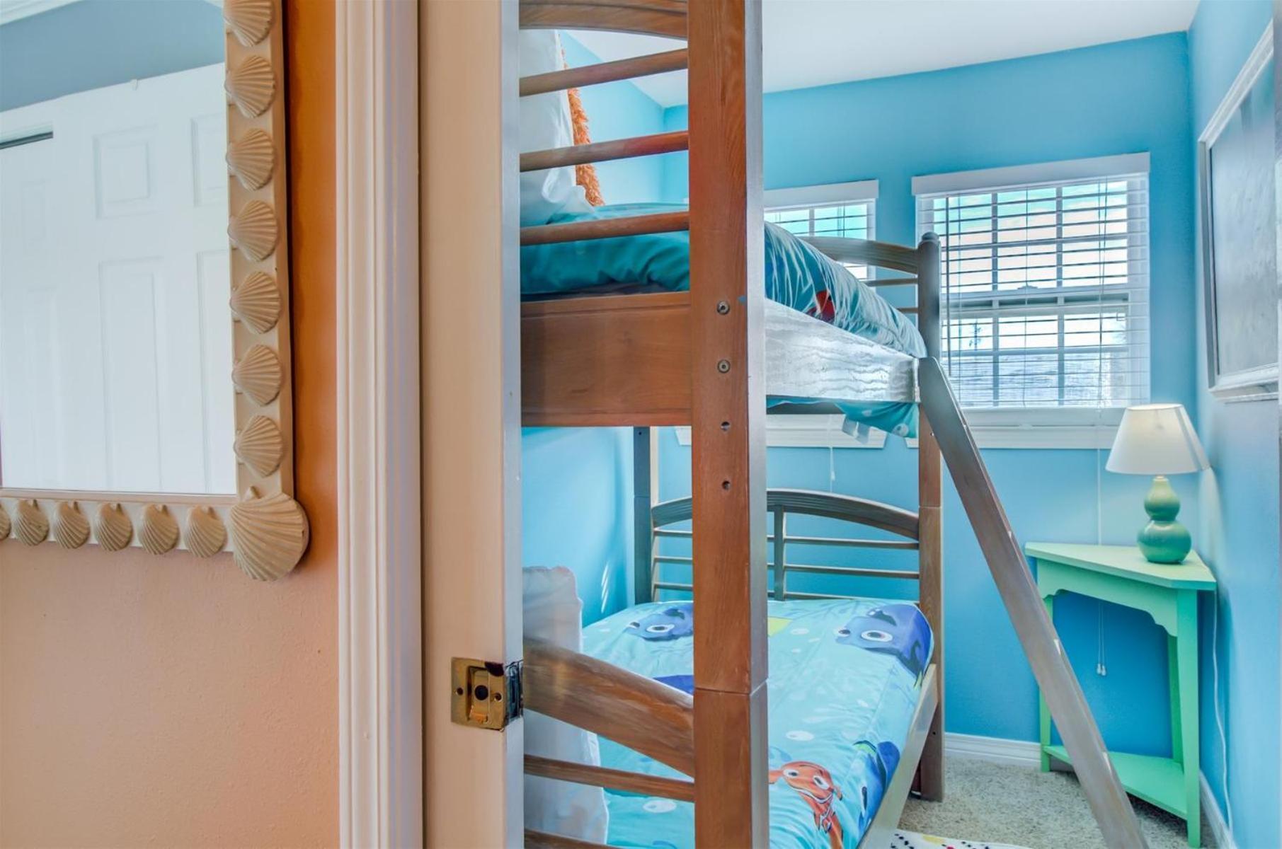 4 A, Three Bedroom Townhome デスティン エクステリア 写真